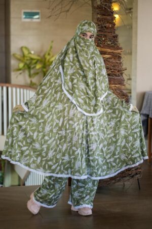 Khimar Plazu Set Code 105