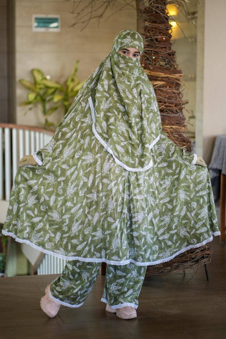 Khimar Plazu Set Code 105